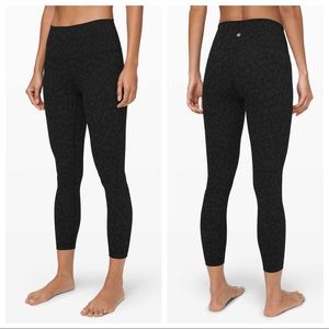 Lululemon Wunder Under Formation Tight Size 2